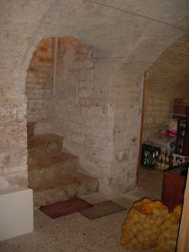 Das jetzt trockene Mauerwerk kann nun neu gestaltet werden